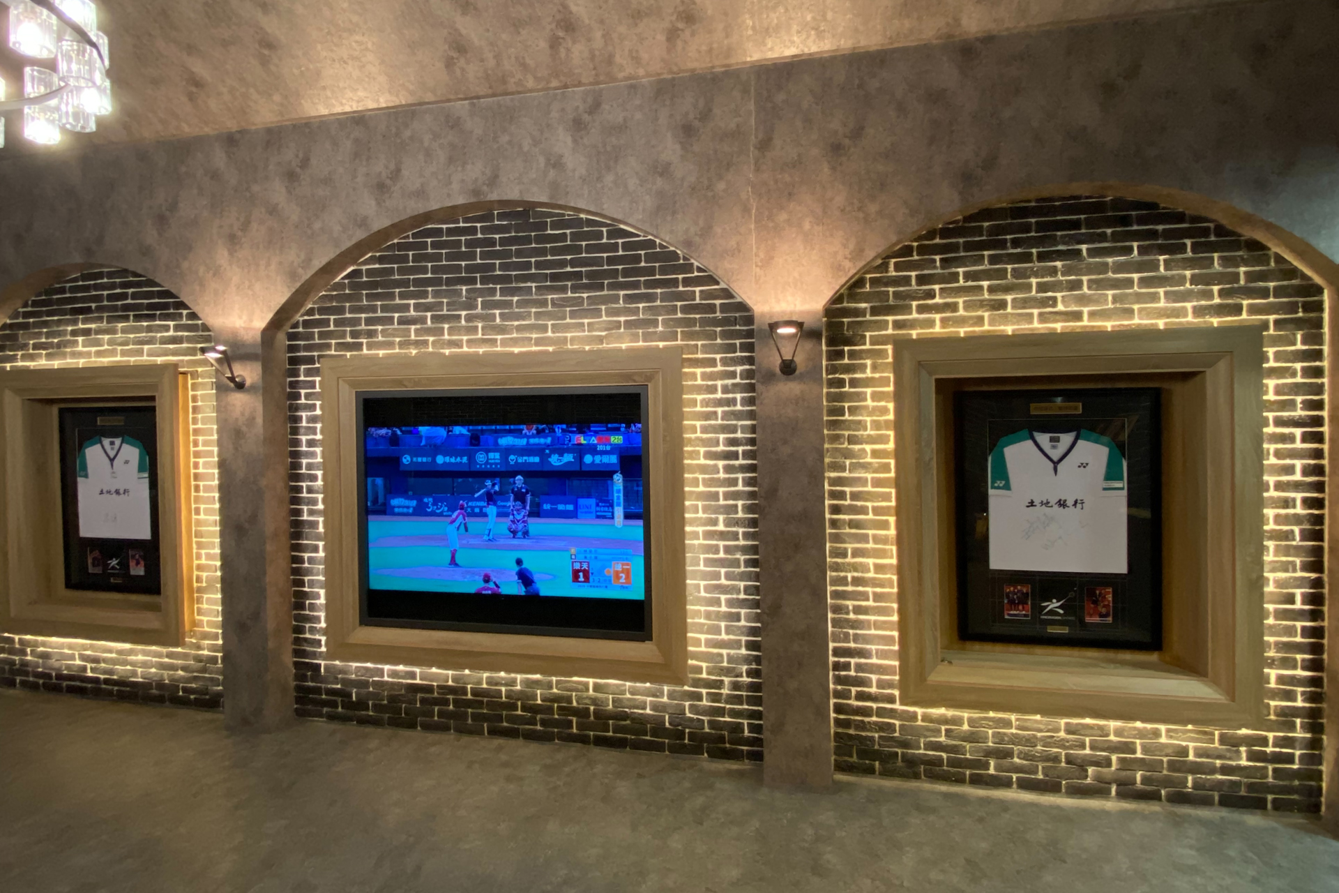 ALL_more_info_25I23_0ADDvE0w4I